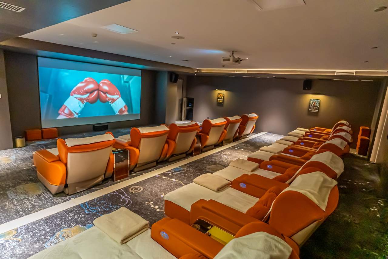 ตงกวน Tihao Club · บ่อน้ำพุร้อน, อาหาร | ฉางผิง